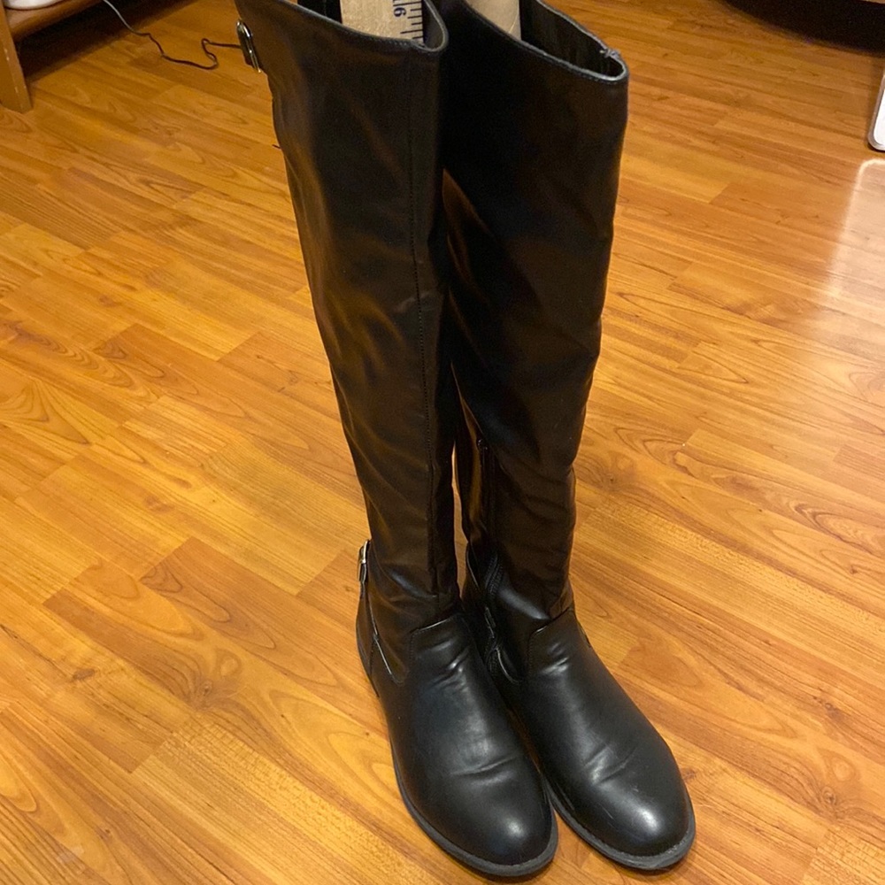 Ladies tall boots!